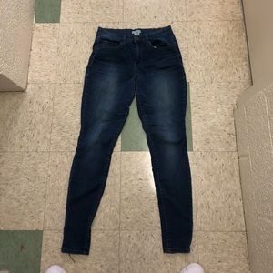 2 pairs of size 9 Mudd skinny jeans!